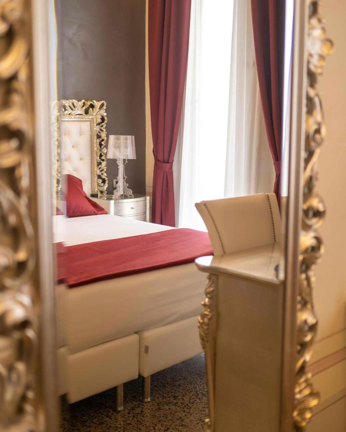 Luxury Liberty House Otel Alghero Oda fotoğraf